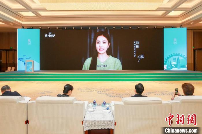 常州籍演員白鹿擔(dān)綱常州文旅大使，為家鄉(xiāng)傾情打CALL?！√凭?攝