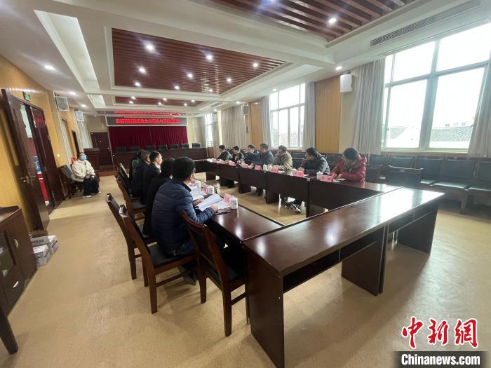 寧波大學(xué)東海研究院召開相關(guān)工作會議。(資料圖) 寧波大學(xué)東海研究院供圖