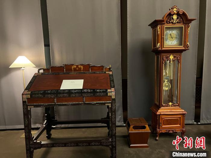 圖為春秋館展覽陳設的青瓦臺家具。　劉旭 攝
