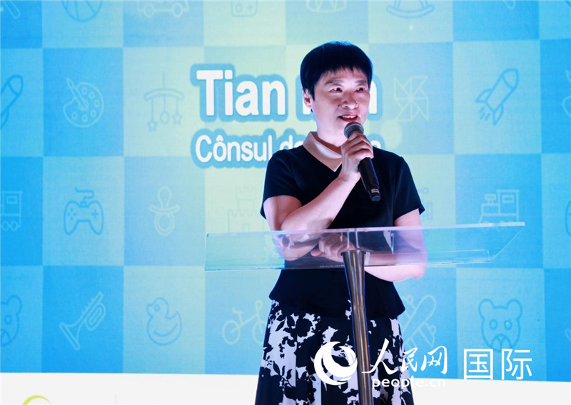 中國駐里約熱內(nèi)盧總領(lǐng)事田敏發(fā)表致辭。人民網(wǎng)記者宋亦然攝
