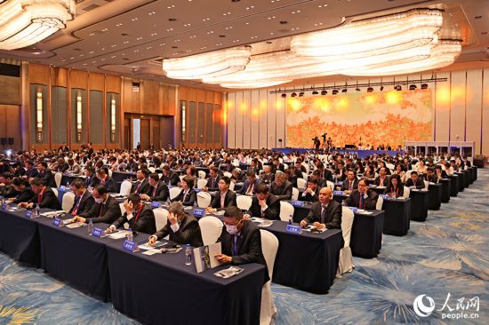 與會嘉賓濟濟一堂。人民網(wǎng)記者 陳博攝