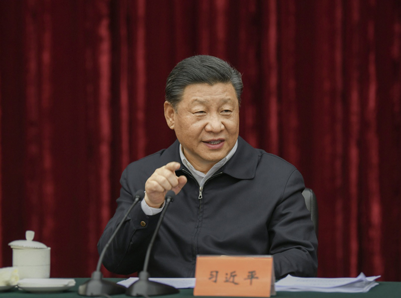 2019年4月15日至17日，中共中央總書記、國(guó)家主席、中央軍委主席習(xí)近平在重慶考察，并主持召開解決“兩不愁三保障”突出問題座談會(huì)。這是4月16日下午，習(xí)近平主持召開解決“兩不愁三保障”突出問題座談會(huì)并發(fā)表重要講話。新華社記者 謝環(huán)馳 攝