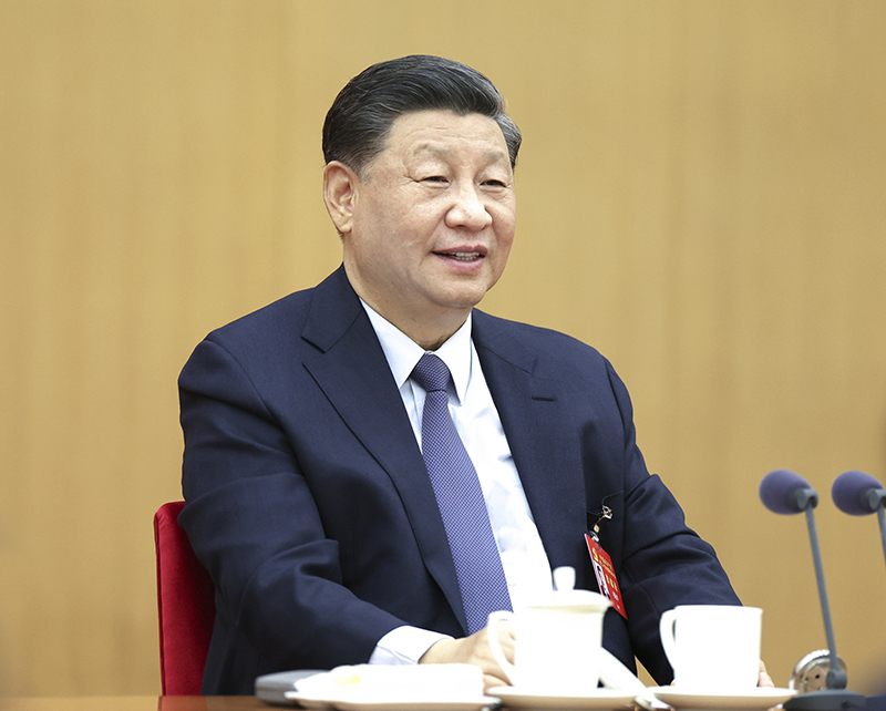 2022年10月17日，習(xí)近平同志參加黨的二十大廣西代表團(tuán)討論。