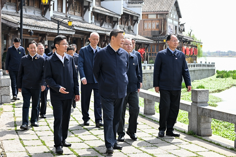 2024年3月19日，習(xí)近平總書記在湖南常德河街考察。