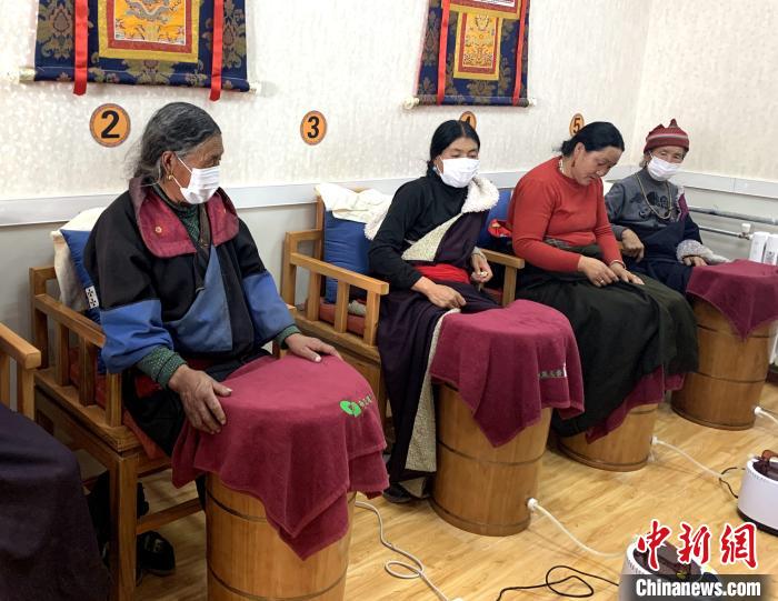 青海藏鄉(xiāng)醫(yī)改見聞：公共衛(wèi)生分片區(qū)，濱?！巴庠眰鲙蛶?/></a></div>
                        <div   id=