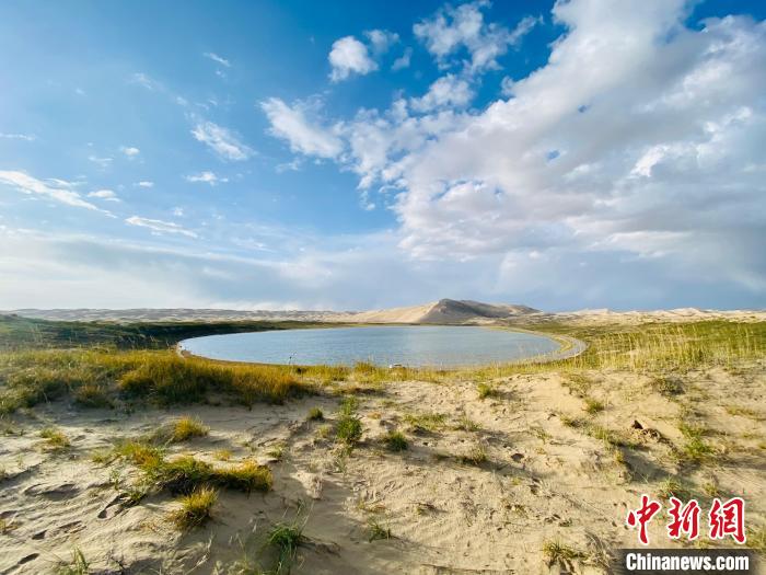 圖為關(guān)停四年后的沙島景區(qū)現(xiàn)狀?！±罱瓕?攝