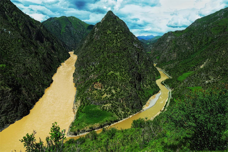 三江源美景。圖片來源：農(nóng)牧民大自然攝影隊