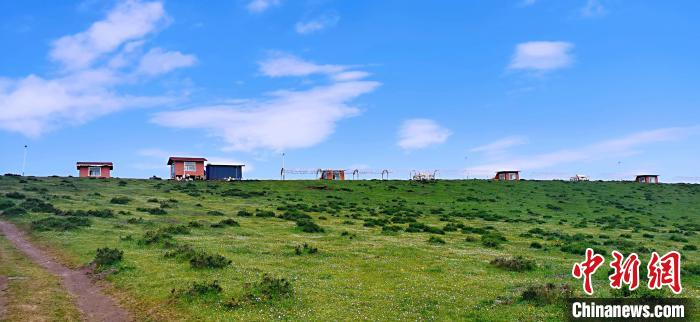 圖為地處同仁市加吾鄉(xiāng)東維村的農(nóng)家樂(lè)。　韓麗 攝