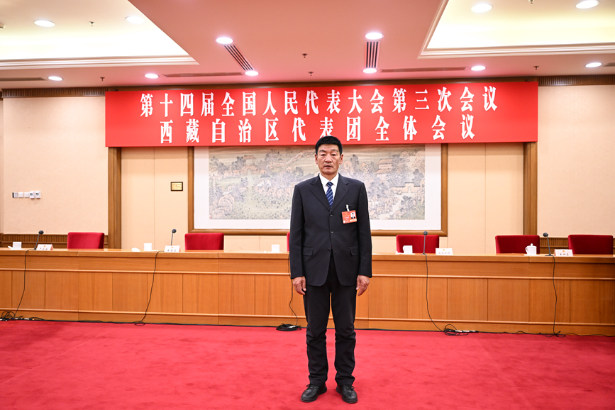 全國(guó)人大代表、國(guó)網(wǎng)拉薩供電公司城區(qū)供電服務(wù)中心帶電作業(yè)保電班副班長(zhǎng)扎西尼瑪。次吉美朵攝
